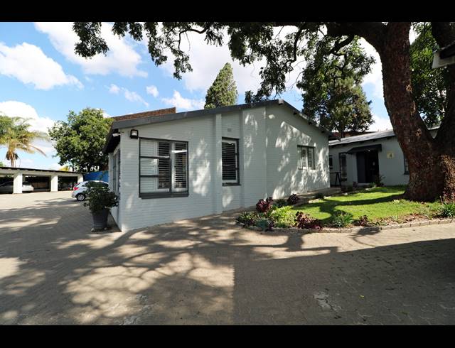 55M² BUSINESS TO LET IN BLAIRGOWRIE